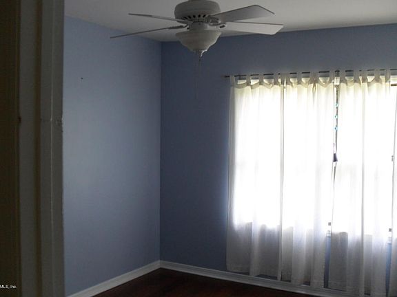 5th image of 4915 Kalmia Cir