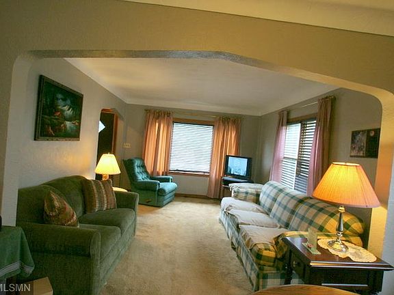 2nd image of 1558 Minnehaha Ave E