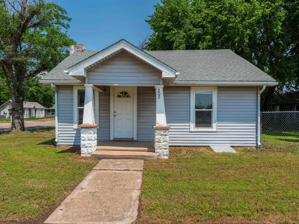 202 E 26th St N, Wichita, KS 67219