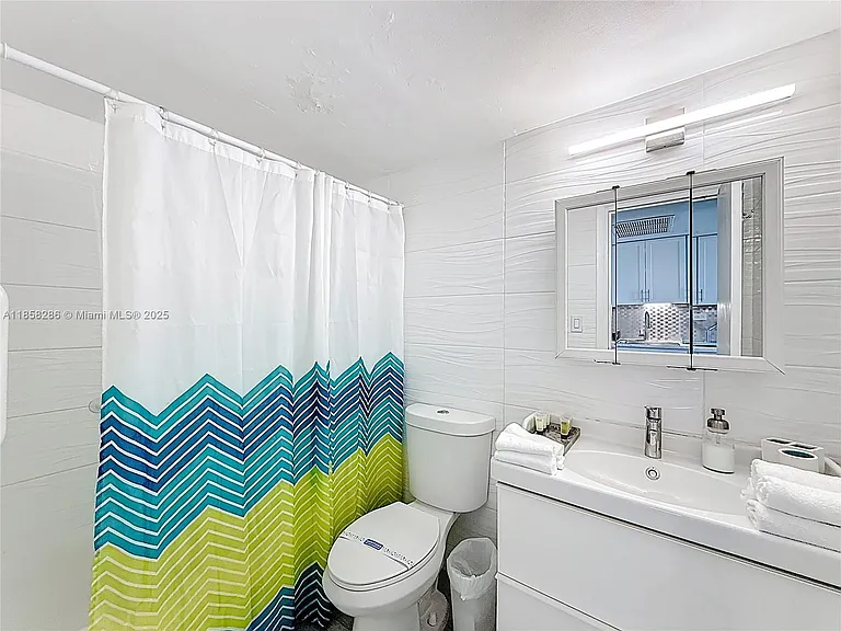 19201 Collins Ave #636 — Photo 17