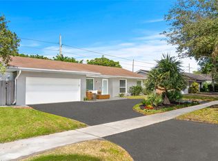 21480 Highland Lakes Blvd, Miami, FL 33179