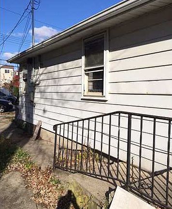 4th image of 172 Grimsby St