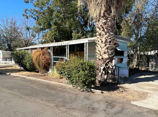 510 Roberts Ln #32, Bakersfield, CA 93308