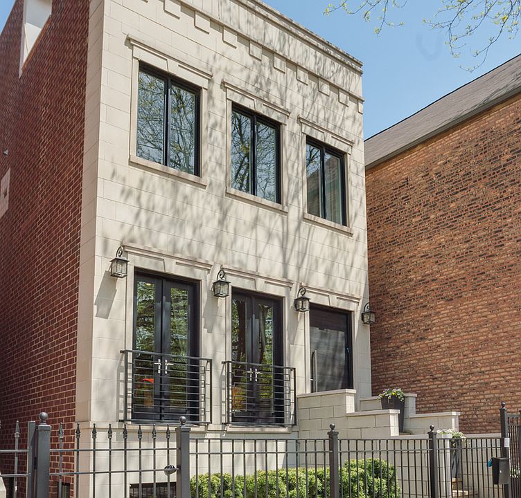2nd image of 2058 W Webster Ave