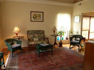 493 Foxridge Dr SW, Leesburg, VA