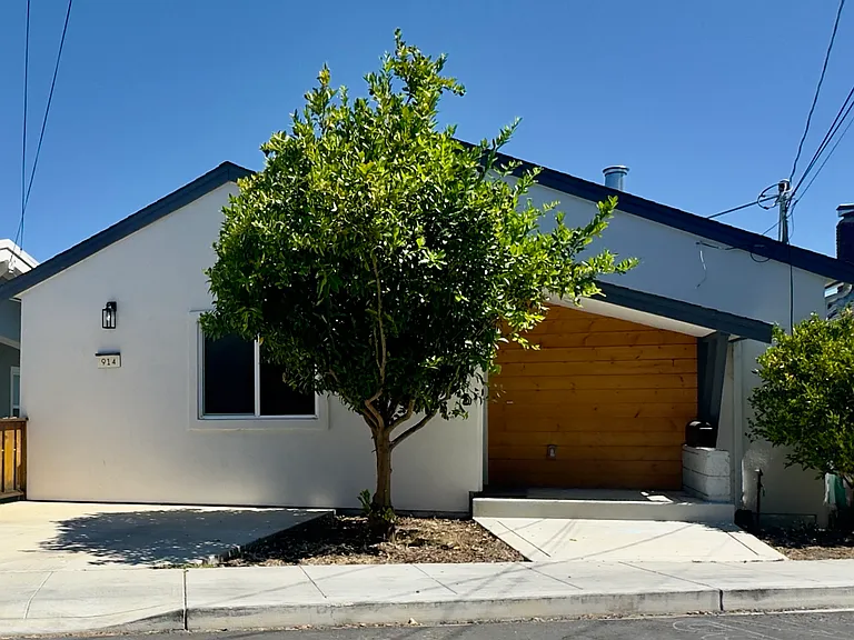 914 Everett Ave — Photo 73