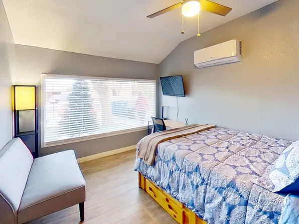 1122 Westwood Dr, Las Vegas, NV