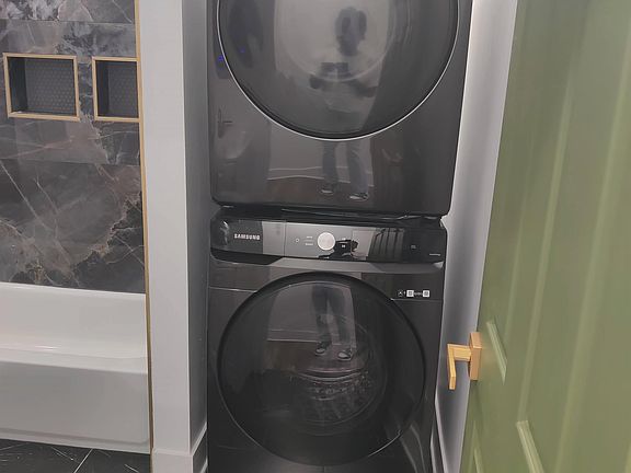 4th image of 4517 N 17th St #1