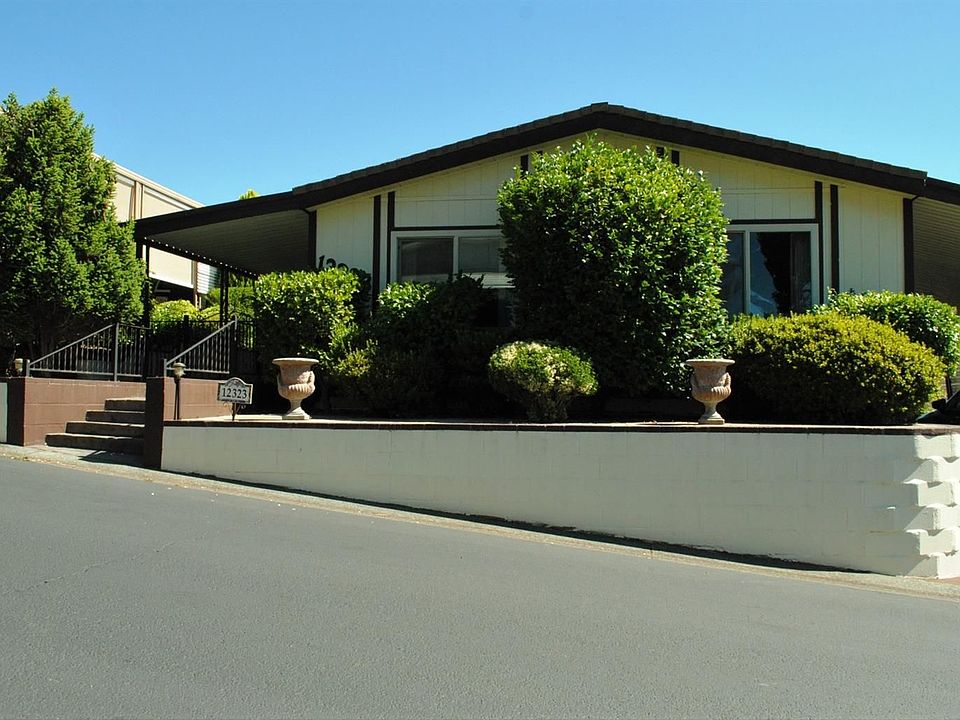 1st image of 12323 Pepperwood Cir #205