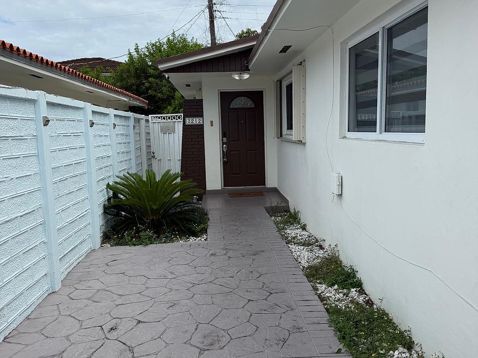 1st image of 3212 SW 24th Ter