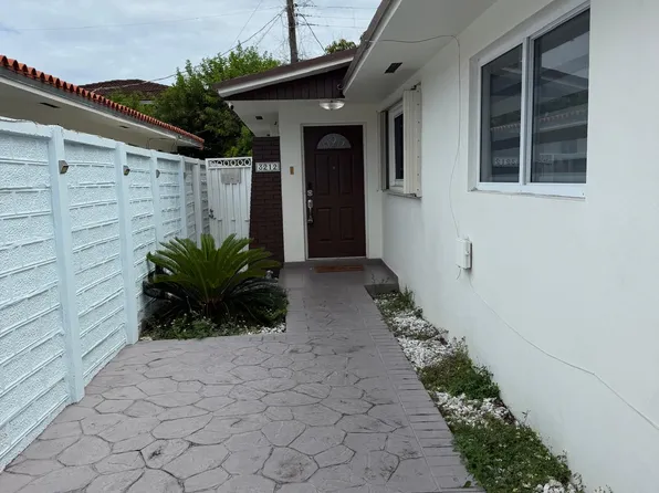 3212 SW 24th Ter, Miami, FL 33145