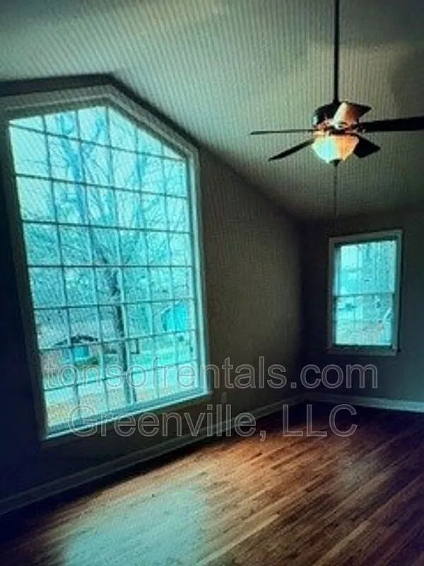 3 bed, 2.0 bath, 1651 sqft, $1,695 — Photo 3