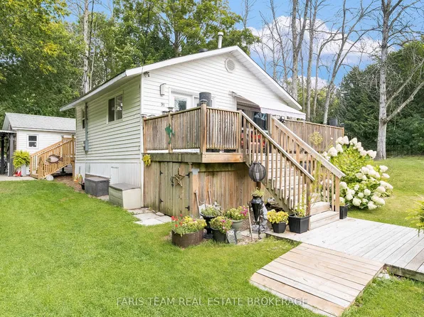 91 Park St, Tay, ON L0K 2A0