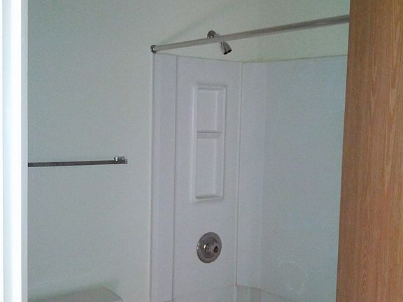 4th image of 9726 Nettleton Park