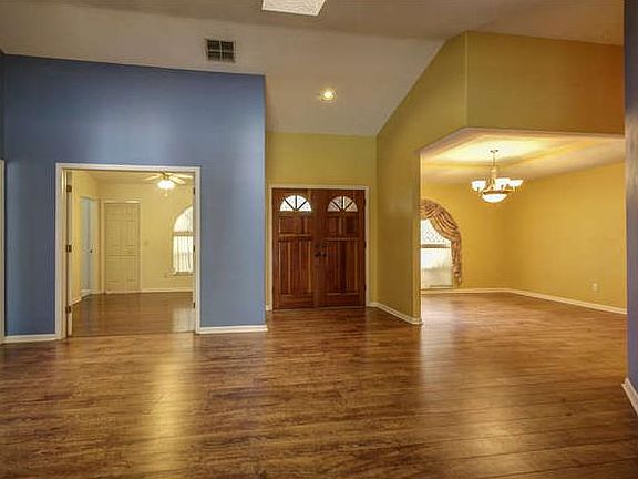 2nd image of 3017 Forest Club Dr