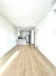 Rented by SUNAMERICA REALTY CHOICE INC