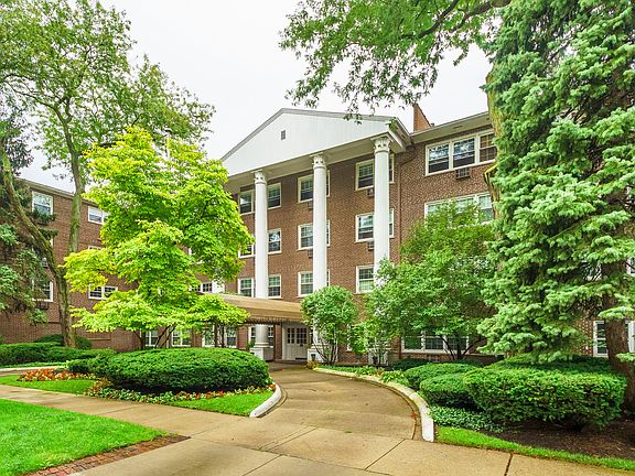 2nd image of 1025 Randolph St APT 212