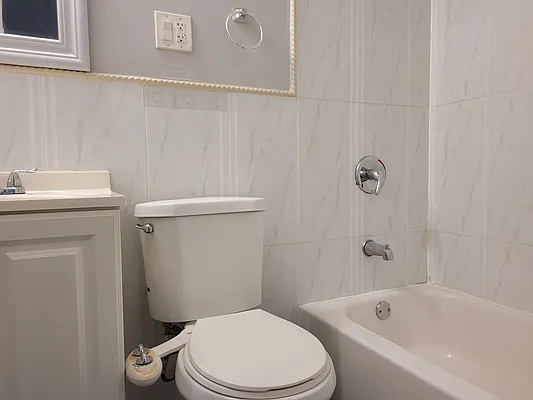 Rented by Elite Team Realty LLC | media 8