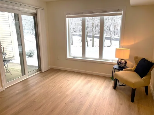 2 Duck Pond Rd APT 108, Beverly, MA 01915