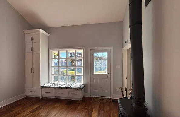 2 bed, $2,000 — Photo 3