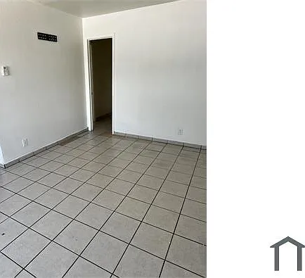 115 W New York Ave #16 — Photo 4