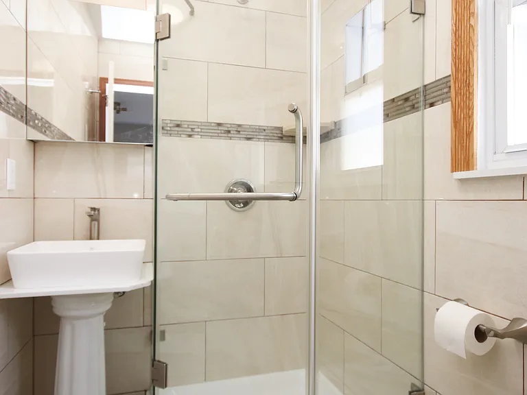 21 Silber Ave — Photo 22