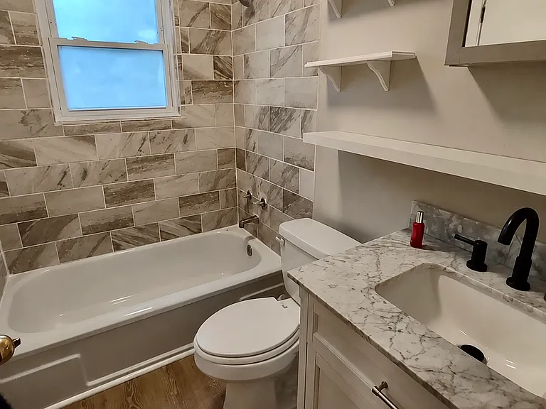 602 Rector St #B — Photo 8