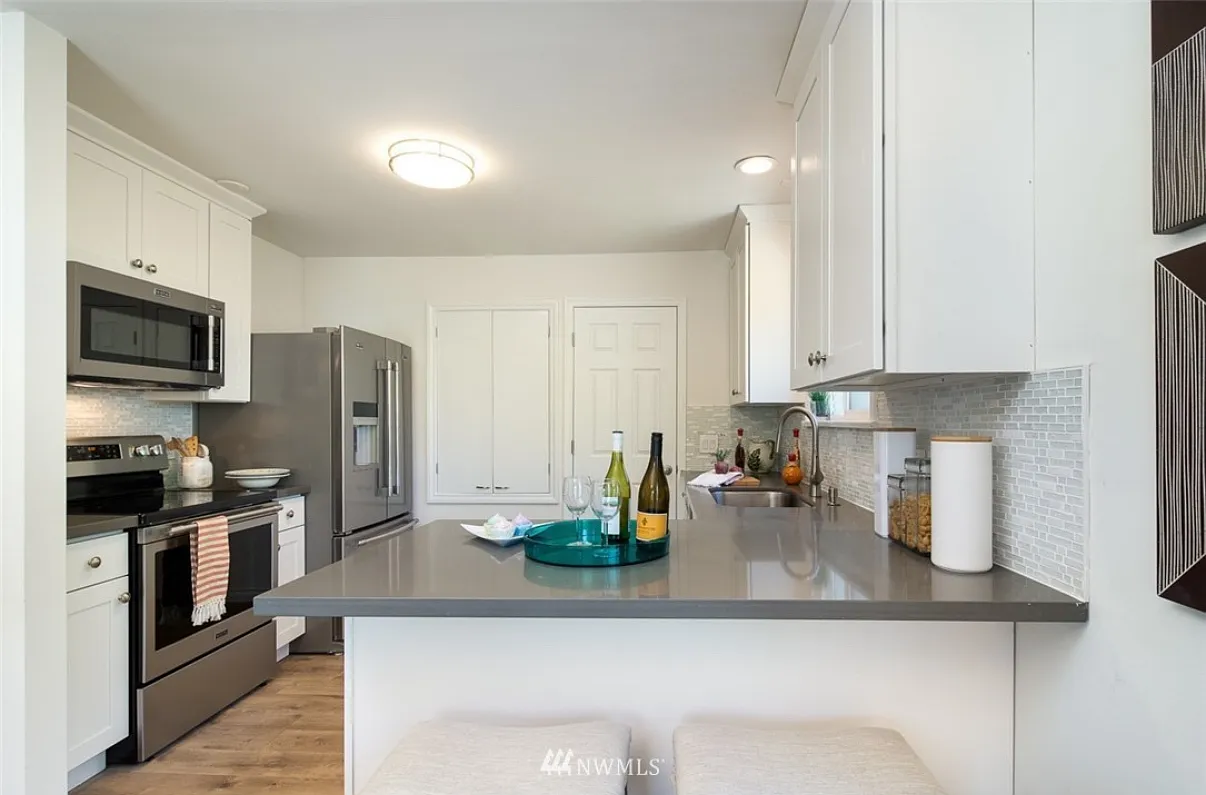 3 bed, 1510 sqft, $3,750 — Photo 1