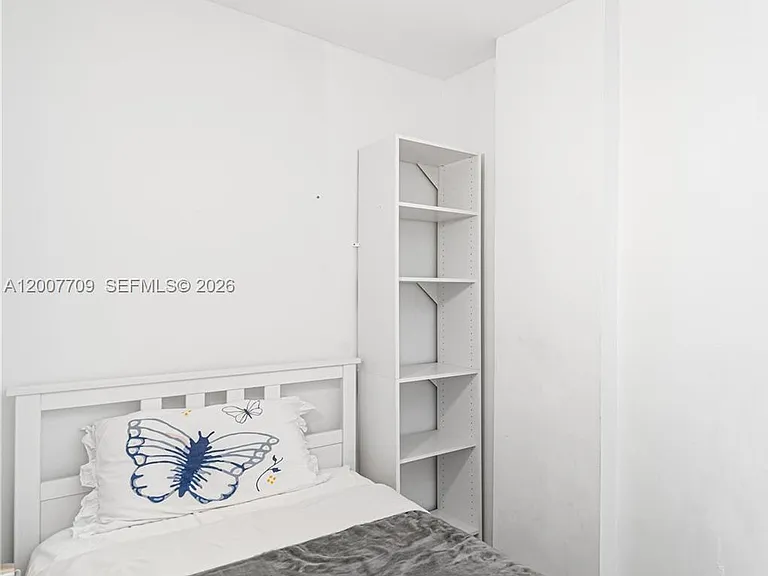 19370 Collins Ave #1612 — Photo 10