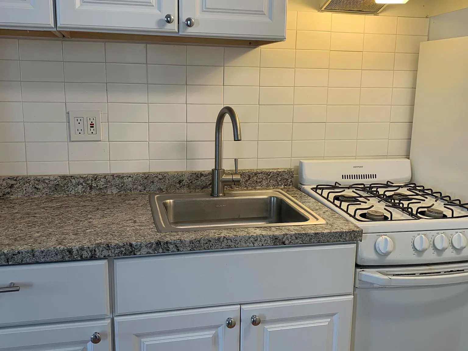 Studio, 518 sqft, $1,400 — Photo 4