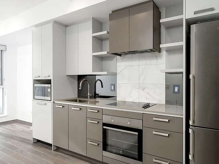 1830 Bloor St W #716 — Photo 4