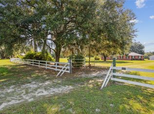 937 Crawford Rd, Saint George, GA 31562