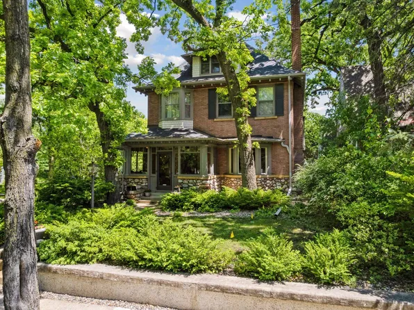 1621 Mount Curve Ave, Minneapolis, MN 55403