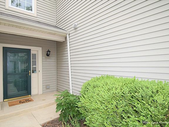 2nd image of 275 Thornwood Way Unit E