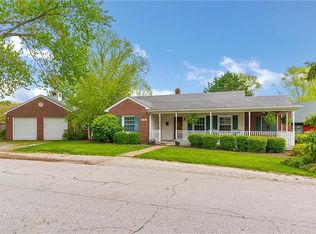 890 W Pine St, Zionsville, IN 46077 | Zillow