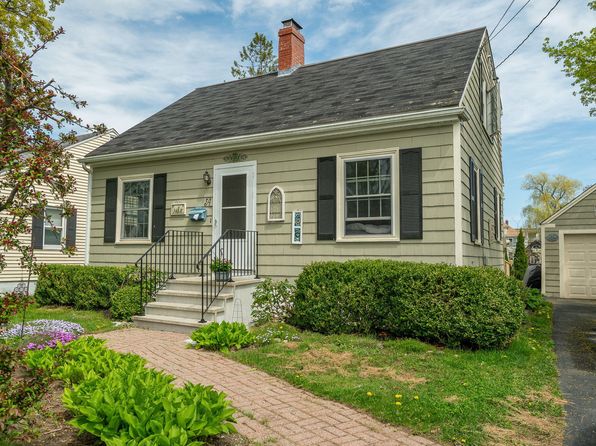 39 Edwards Street, Portland, ME 04102