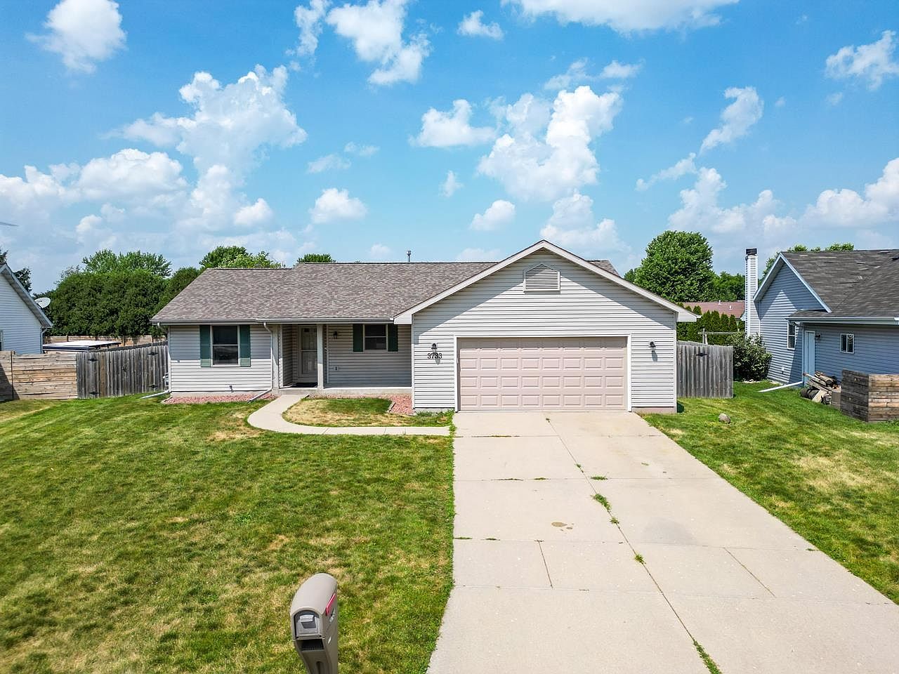 3733 Pintail Dr, Janesville, WI 53546 | Zillow