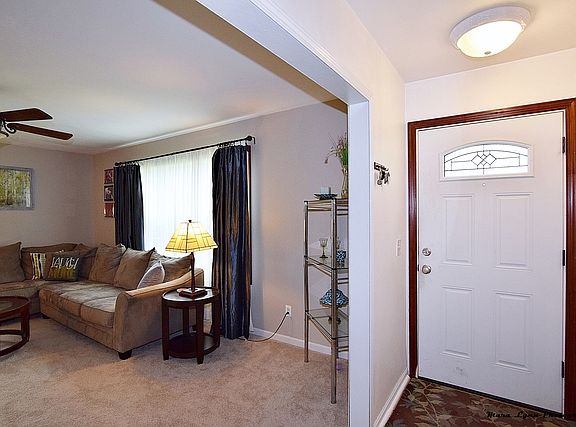 2nd image of 114 Beauwick Dr