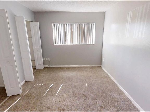 4th image of 1850 S Park Ave #2B-1Ba-858Sqft
