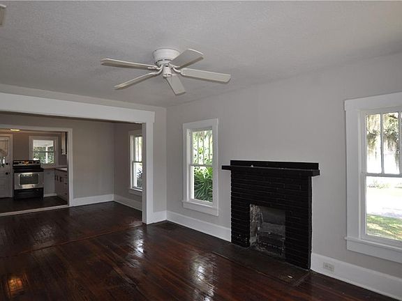 4th image of 402 W Cherry St