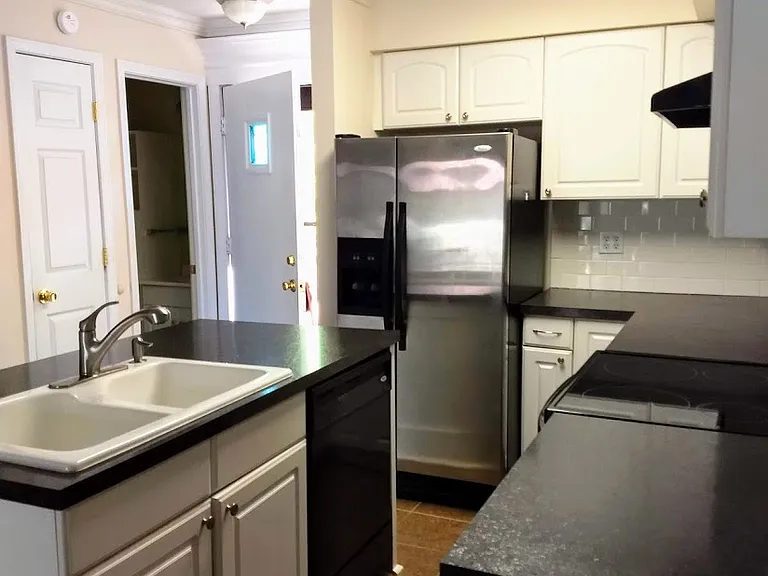 51 Wilshire Heights Dr #1 — Photo 5