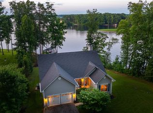 214 Tara Woods Dr, Bumpass, VA