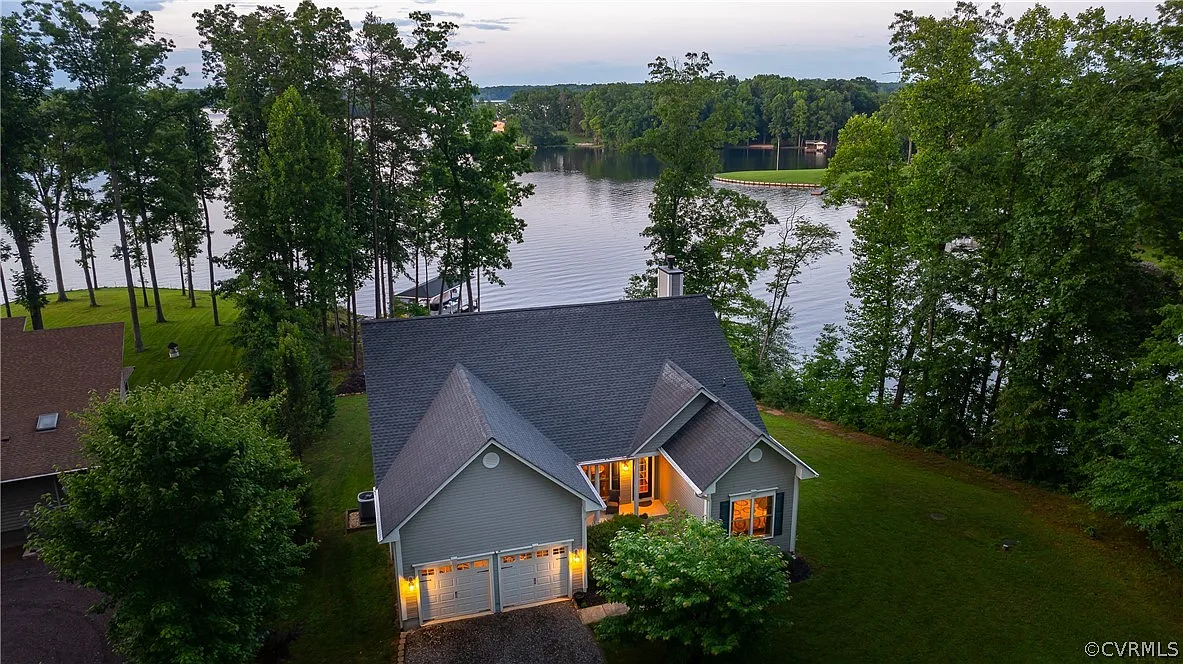 214 Tara Woods Dr photo 1