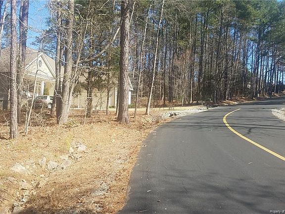 5th image of 644 Chelsea Dr