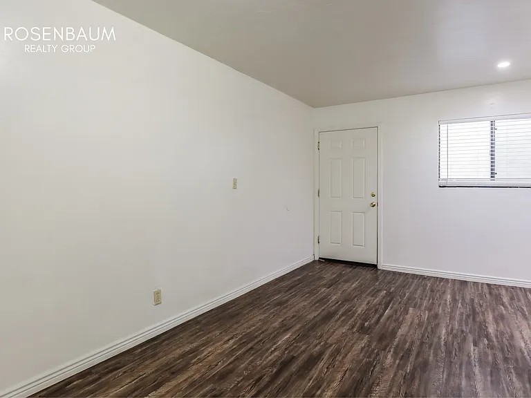 Miramonte Apartments- — Photo 21