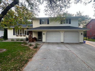 1532 Somerset Dr, Aberdeen, SD, 57401