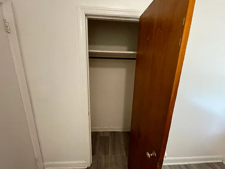 807 Memory Ln — Photo 15