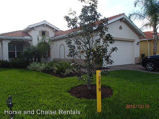 1st image of 152 Pesaro Dr