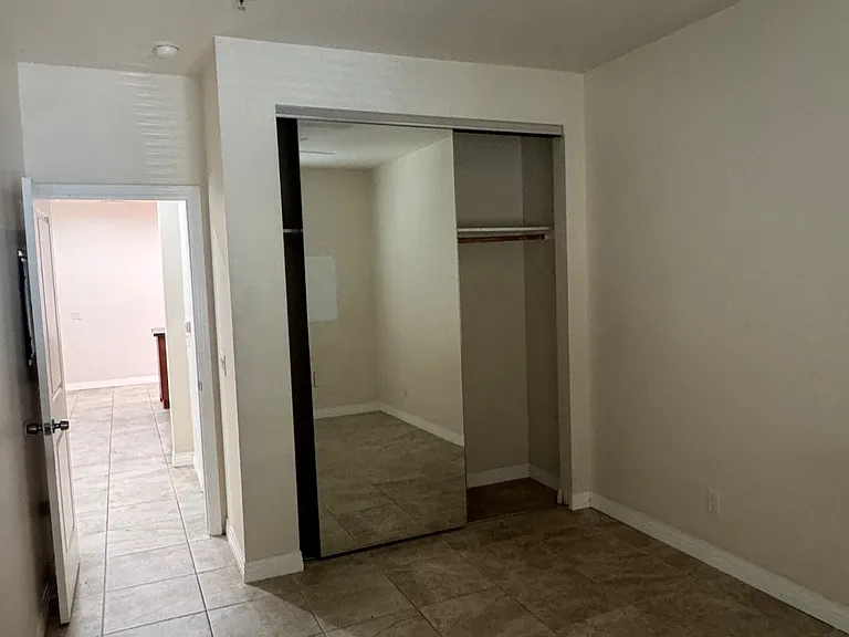 1295 University Ave #4 — Photo 7