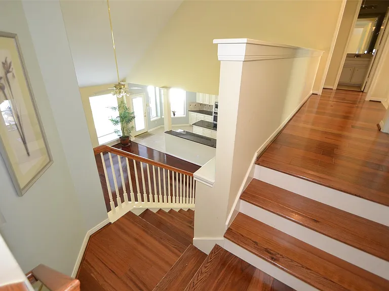 1711 Emma Cove Ct — Photo 30